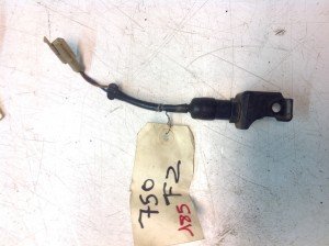 yamaha contacteur stop 060