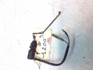 yamaha contacteur stop 081