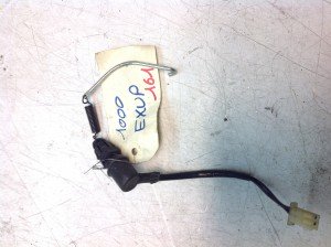 yamaha contacteur stop 084